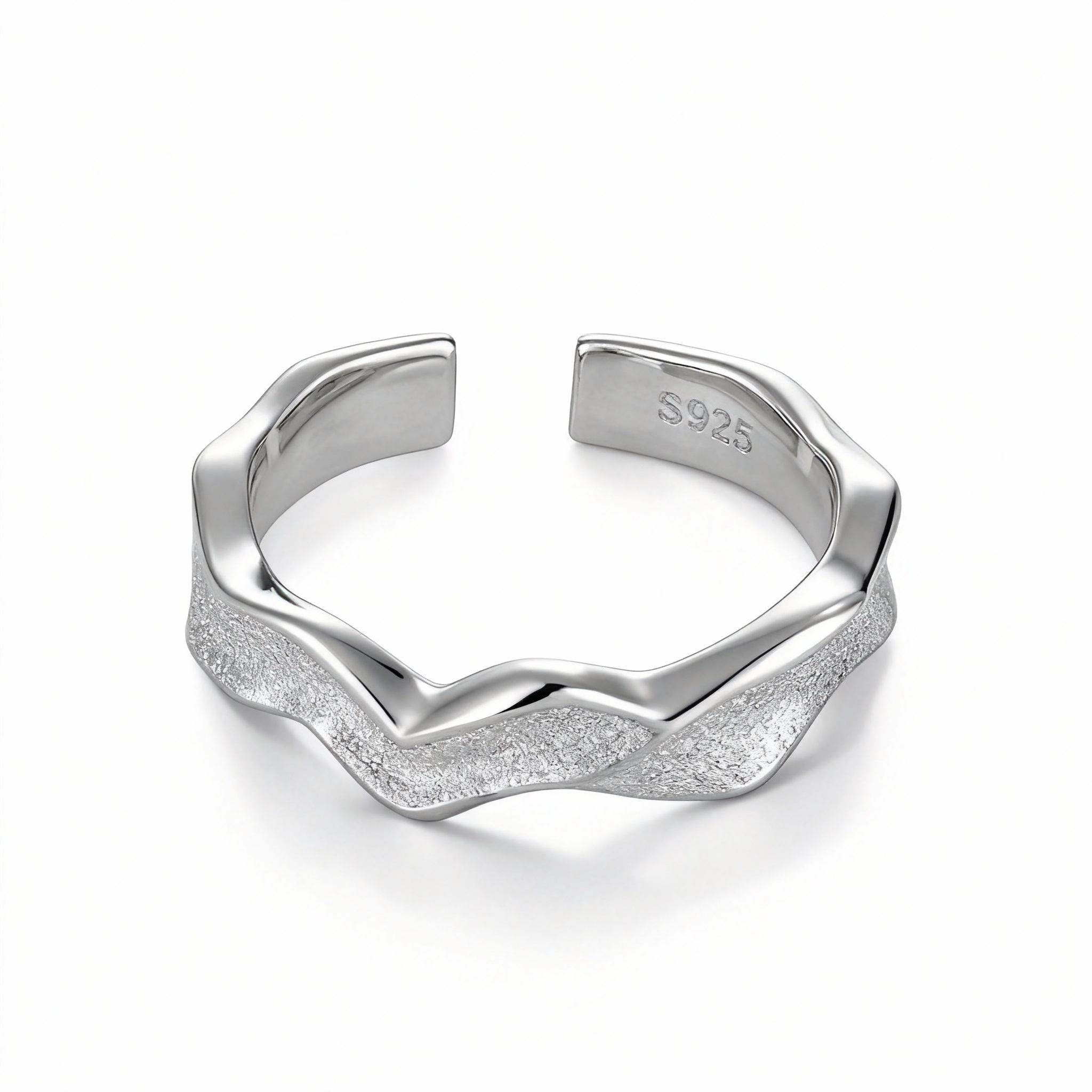 Aurelia Wave Ring